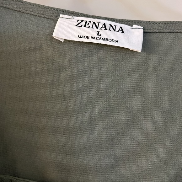 Zenana ladies blouse sage green size L button up front New without tags - Picture 2 of 6